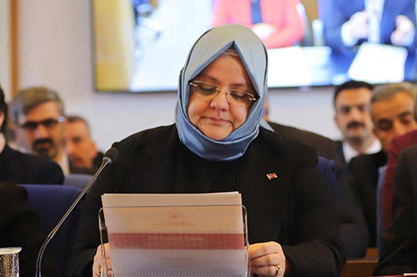 Bakan Selçuk, son 5 yılda gerçekleştirdikleri "Doğum yardımı" ödemelerini açıkladı Bakan Selçuk, son 5 yılda gerçekleştirdikleri "Doğum yardımı" ödemelerini açıkladı